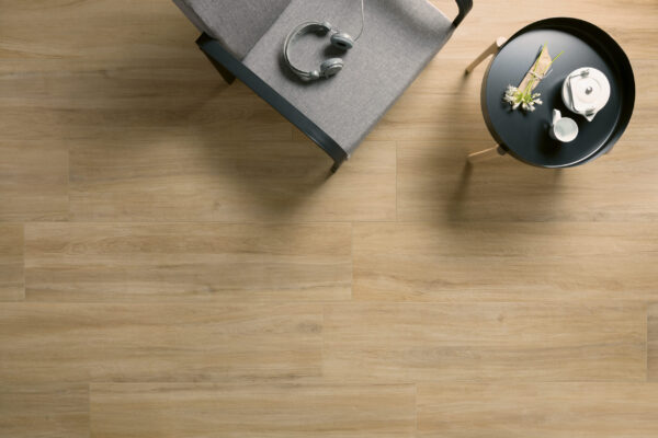 MYWOOD_MIELE_20x121_closeup-1-e1709292501126