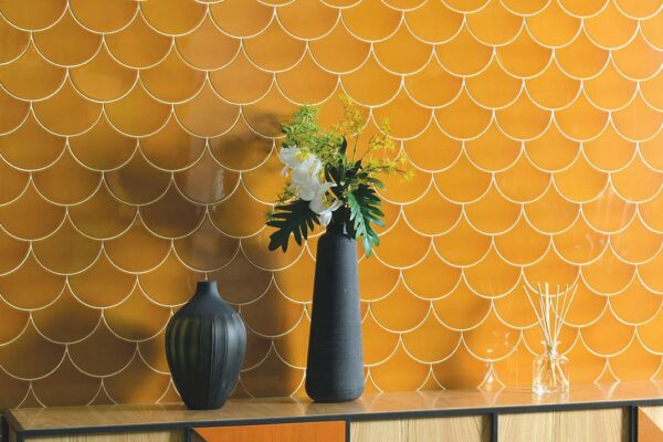 azulejos-scales-ambar-1320x700 scales