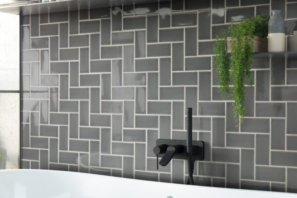 azulejos-urban-atelier-cinza-escuro-1320x700