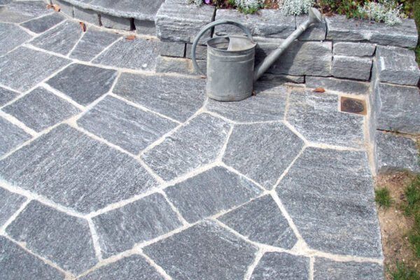 Flagstone-Calanca2